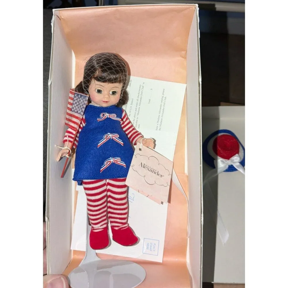 Madame Alexander Waving The Flag Maggie Doll #34395 stand Box Tag - Picture 14 of 14